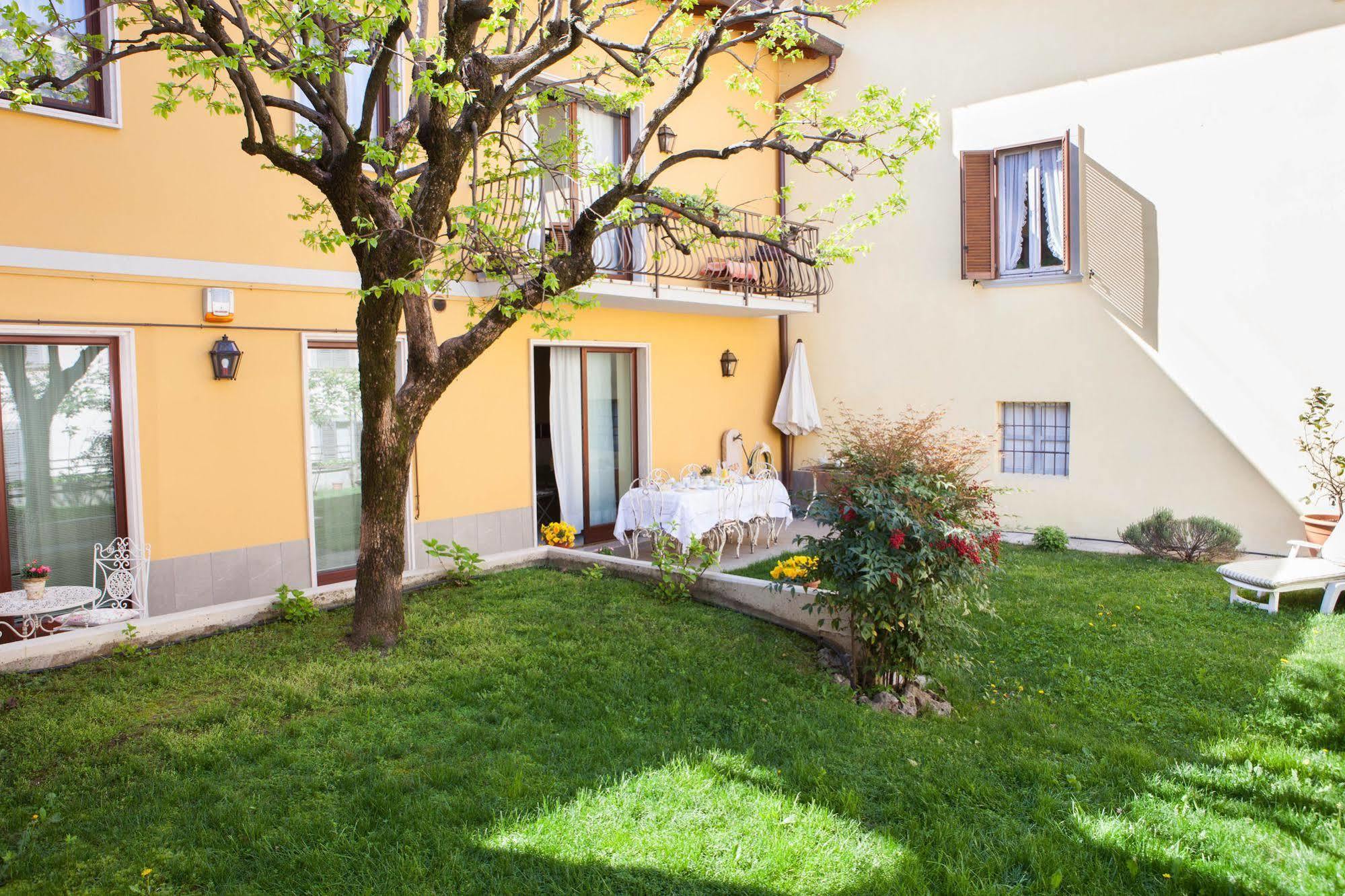Botton D'oro Pelabrocco Bed and breakfast 2*